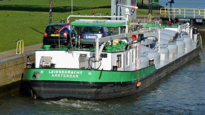 Leidsegracht-7-23-03-2017-sluis-Grave (2).JPG (201.82 Kio) Vu 1180 fois Leidsegracht-7-23-03-2017-sluis-Grave (2).JPG