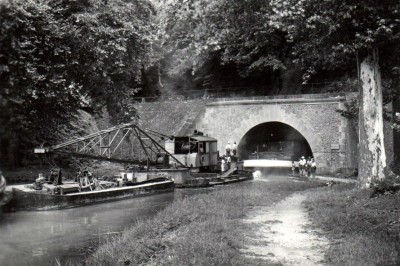 17-Ponton Grue CYGNE N°1 (Morillon Corvol ).jpg