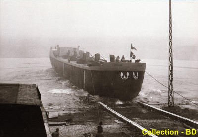 IMG_20170216_0023 Chantiers ACHS CYCLONE Lancement en présence de Raoul Salles (Copier) (2).jpg (83.55 Kio) Vu 4729 fois IMG_20170216_0023 Chantiers ACHS CYCLONE Lancement en présence de Raoul Salles (Copier) (2).jpg