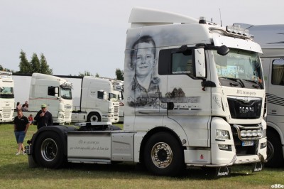 IMG_4453.JPG (123.54 Kio) Vu 9174 fois IMG_4453.JPG