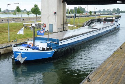 Afalina-4-06-06-2017-sluis-Lith (2).JPG (240.64 Kio) Vu 6485 fois Afalina-4-06-06-2017-sluis-Lith (2).JPG