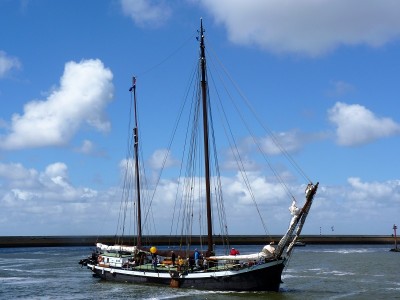 Ambulant-4-02-07-2017-Harlingen (2).JPG (160.66 Kio) Vu 2158 fois Ambulant-4-02-07-2017-Harlingen (2).JPG