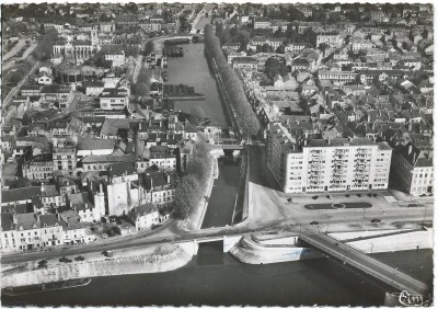 Chalon sur Saône(71)10-1956.jpg (107.76 Kio) Vu 11797 fois Chalon sur Saône(71)10-1956.jpg