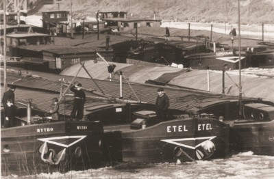 Chalon-sur-Saône - bateaux pris dans les glaces (2) (Copier).jpg