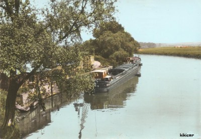 Cuise-la-Motte (Oise) - Péniches sur l'Aisne (1) (Copier) (2).jpg