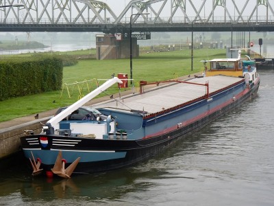 Avontuur-3-25-09-2017-sluis-Grave (2).JPG (230.32 Kio) Vu 1589 fois Avontuur-3-25-09-2017-sluis-Grave (2).JPG