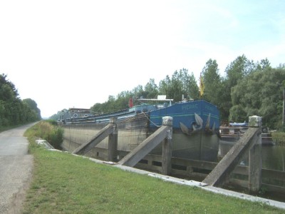 2007_0619x20014.JPG (93.51 Kio) Vu 3178 fois 2007_0619x20014.JPG