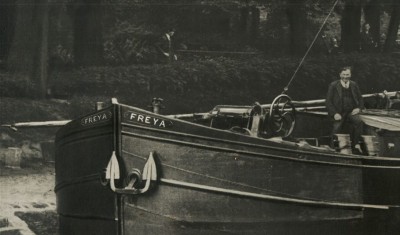 FREYA à Sarrebruck - photo ancienne - détail de l'avant.jpg (81.67 Kio) Vu 5786 fois FREYA à Sarrebruck - photo ancienne - détail de l'avant.jpg
