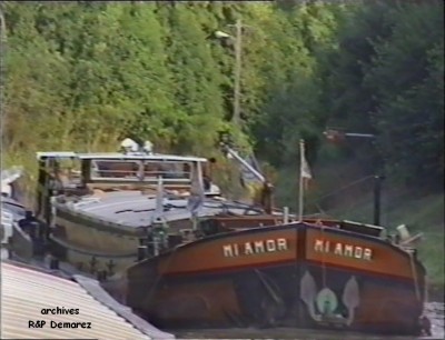 MI AMOR voûte du canal de Saint-Quentin en 1998.jpg