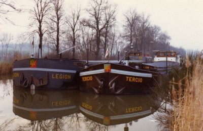 5706 Légion + Tercio.jpg (82.13 Kio) Vu 10645 fois 5706 Légion + Tercio.jpg