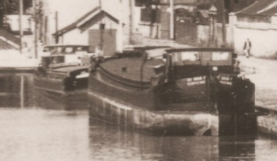 Saint-Denis - Le canal (3 dét).jpg (54.21 Kio) Vu 2104 fois Saint-Denis - Le canal (3 dét).jpg