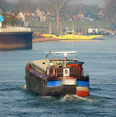 Veronica-2-27-03-2018-sluis-Lith (2).JPG (248.55 Kio) Vu 7924 fois Veronica-2-27-03-2018-sluis-Lith (2).JPG