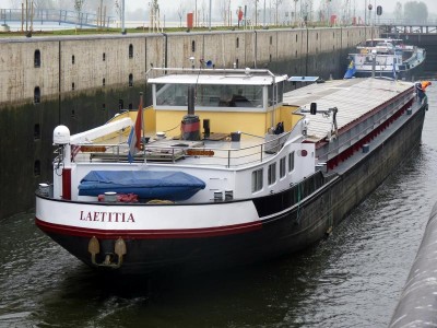 laetitia-2-09-11-2009.jpg