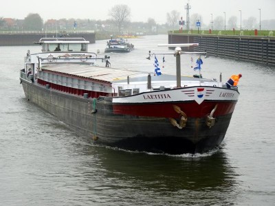 laetitia-1-09-11-2009.jpg