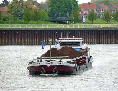 Infinity-1-23-04-2018-sluis-Lith (2).JPG (243.24 Kio) Vu 1338 fois Infinity-1-23-04-2018-sluis-Lith (2).JPG